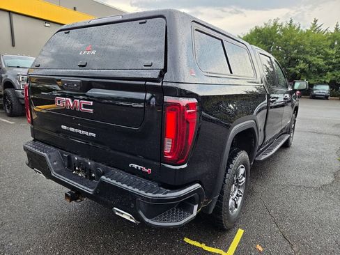 Used 2024 GMC Sierra 1500 AT4 w/ Technology Package AWD/4WD image 7