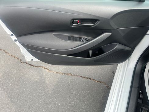 Used 2024 Toyota Corolla LE FWD image 9