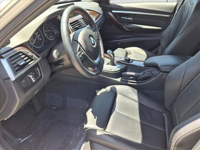 Used 2017 BMW 330i Sedan RWD image 15