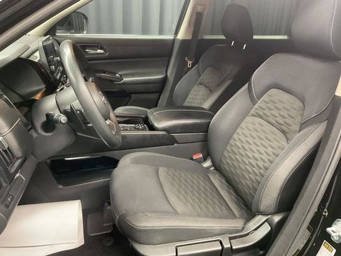 Used 2022 Nissan Pathfinder S AWD/4WD image 13