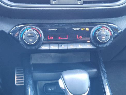 Certified 2022 Kia Forte GT-Line image 19