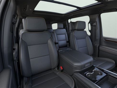 New 2026 Chevrolet Suburban Premier RWD image 15