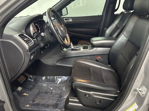 Used 2020 Jeep Grand Cherokee Altitude AWD/4WD image 12