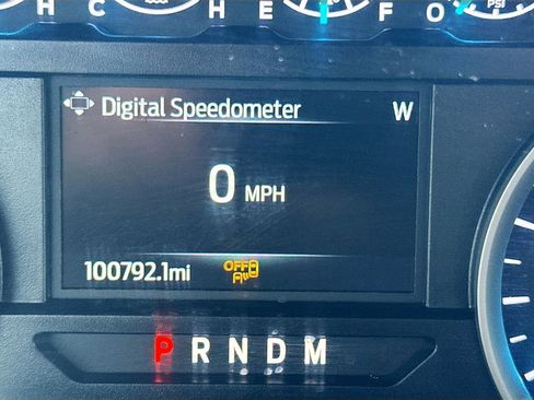 Used 2021 Ford F250 XLT w/ FX4 Off-Road Package image 14