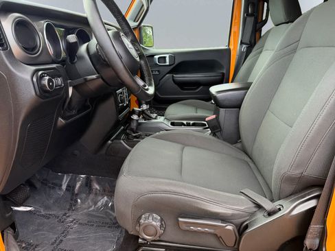 Used 2021 Jeep Wrangler Unlimited Sport AWD/4WD image 11