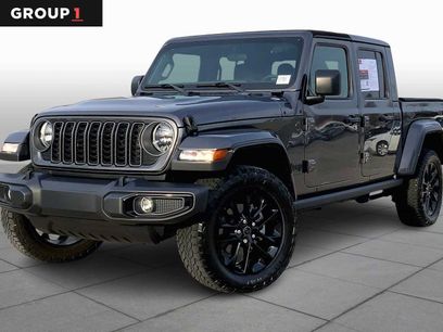 Used 2025 Jeep Gladiator Sport