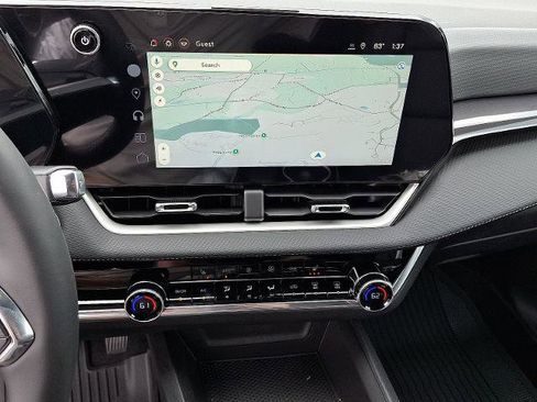 New 2026 Chevrolet Equinox LT w/ Convenience Package II image 8