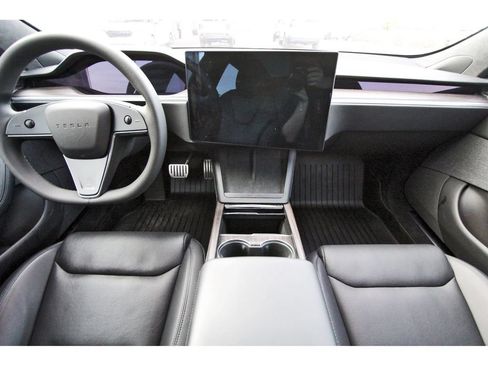 Used 2022 Tesla Model S AWD/4WD image 10