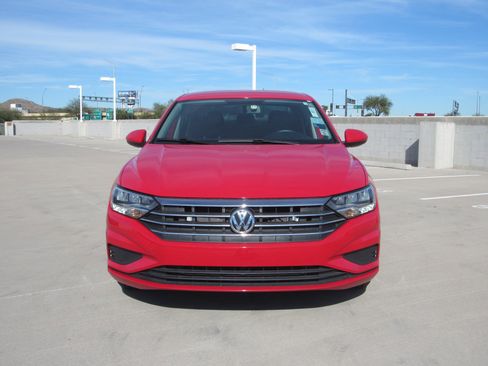 Used 2021 Volkswagen Jetta S image 3
