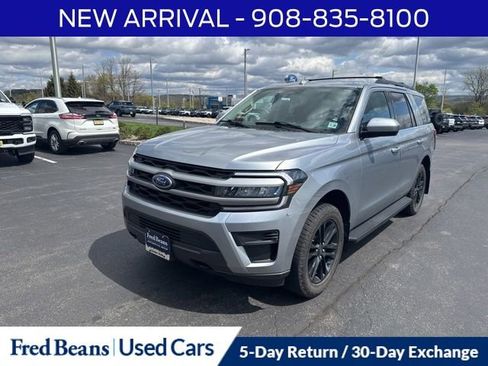 Certified 2023 Ford Expedition XLT AWD/4WD image 3