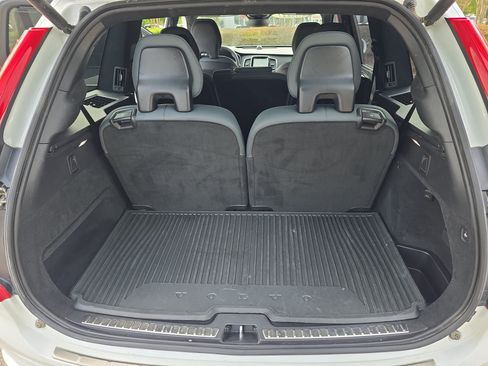 Used 2024 Volvo XC90 T8 Ultimate w/ Lounge Package AWD/4WD image 13