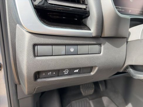 Certified 2024 Nissan Rogue SL w/ SL Premium Package FWD image 14