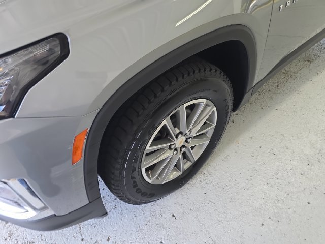 Certified 2023 Chevrolet Traverse LT AWD/4WD image 9