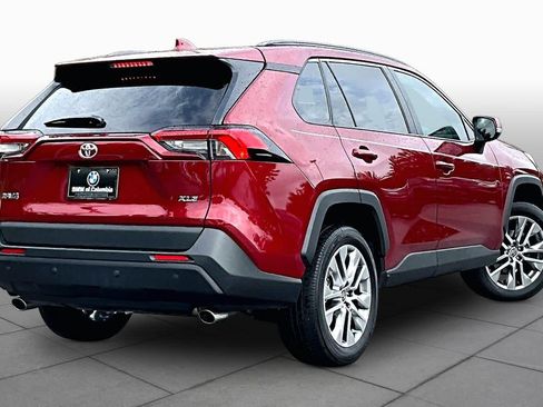 Used 2022 Toyota RAV4 XLE Premium FWD image 12