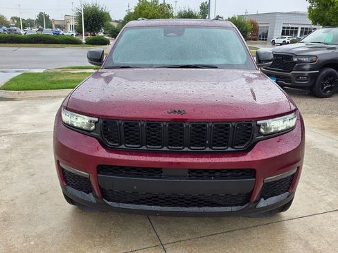 New 2025 Jeep Grand Cherokee L Limited w/ Black Appearance Package image 8