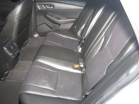 Used 2024 Honda Accord EX-L image 12