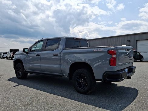 Used 2024 Chevrolet Silverado 1500 LT Trail Boss w/ LT Trail Boss Premium Package AWD/4WD image 4