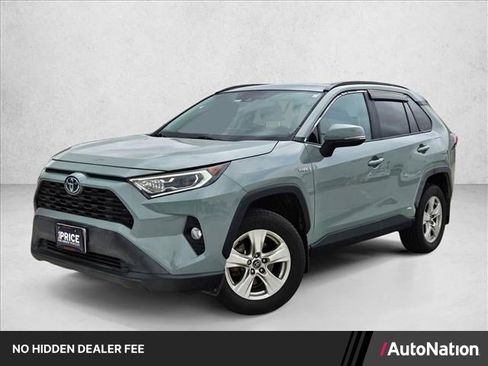 Used 2020 Toyota RAV4 XLE w/ Convenience Package AWD/4WD image 1