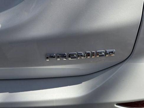 Used 2019 Chevrolet Equinox Premier FWD image 5