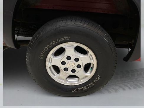 Used 2003 Chevrolet Silverado 1500 LS w/ Suspension Package, Off-Road AWD/4WD image 14