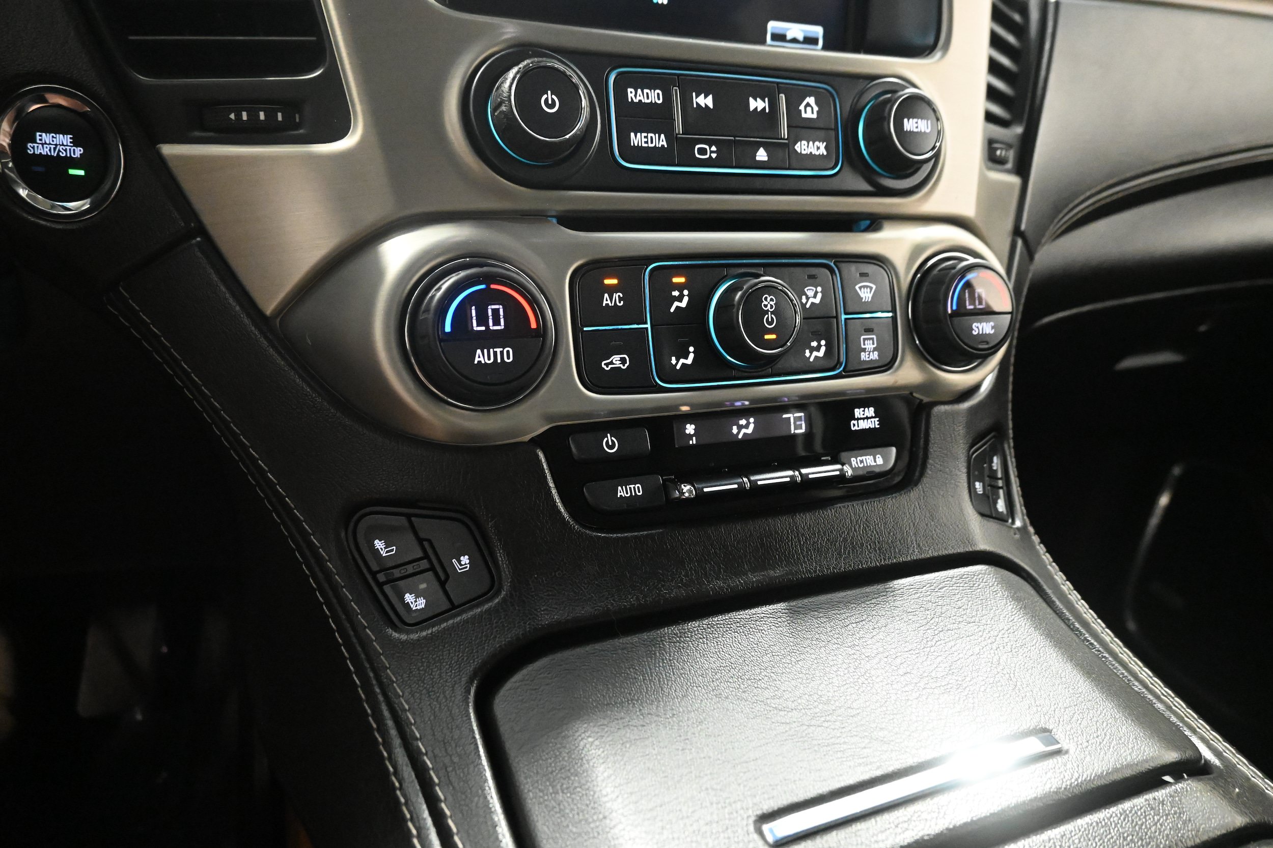 Used 2019 GMC Yukon Denali w/ Denali Ultimate Package AWD/4WD image 16