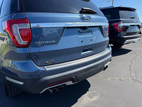 Used 2018 Ford Explorer Platinum AWD/4WD image 8