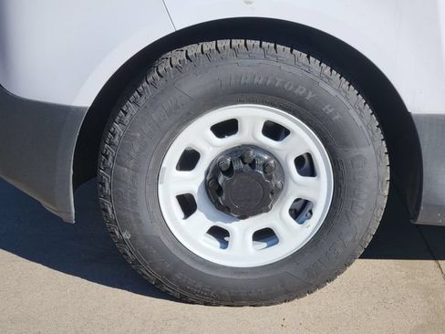 New 2025 Chevrolet Brightdrop 400 w/ Power Door Package AWD/4WD image 18