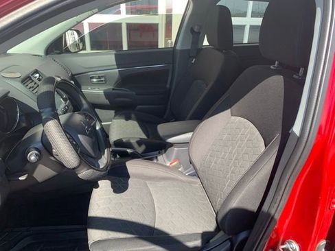 Used 2024 Mitsubishi Outlander Sport ES AWD/4WD image 5