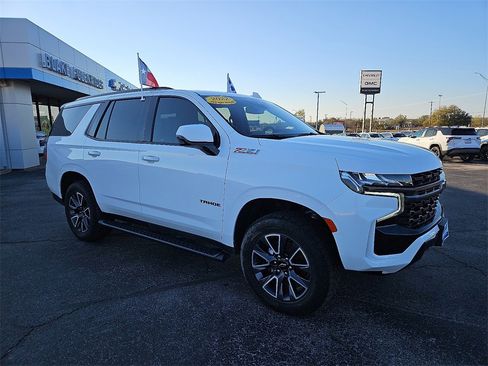 Used 2022 Chevrolet Tahoe Z71 w/ Z71 Off-Road Package image 9