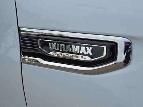 New 2026 GMC Sierra 1500 Denali w/ Denali Reserve Package AWD/4WD image 6