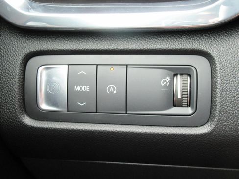 Used 2024 GMC Acadia Elevation w/ Luxury Package FWD image 21