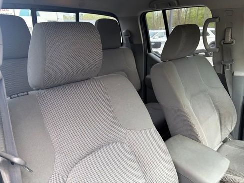Used 2017 Nissan Frontier SV AWD/4WD image 26