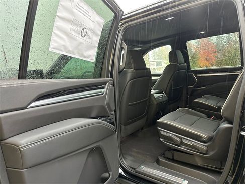 New 2026 Cadillac Escalade ESV Sport w/ Touring Package image 16