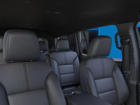 New 2026 Chevrolet Traverse High Country w/ LPO, Floor Liner Package FWD image 24