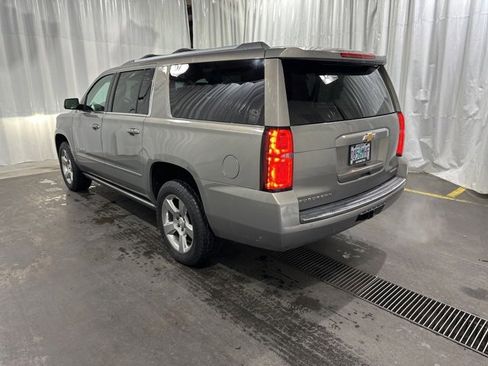 Used 2019 Chevrolet Suburban Premier image 5
