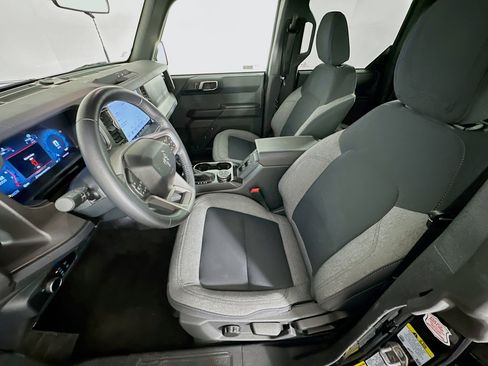 Used 2025 Ford Bronco Big Bend image 13
