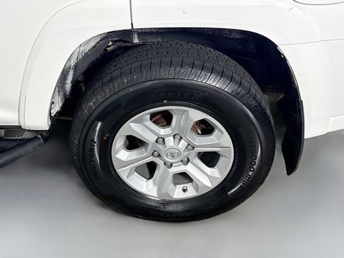 Used 2018 Toyota 4Runner SR5 image 36