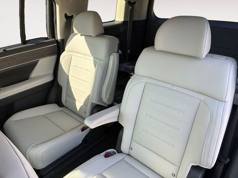 Used 2025 Hyundai Santa Fe Calligraphy image 13