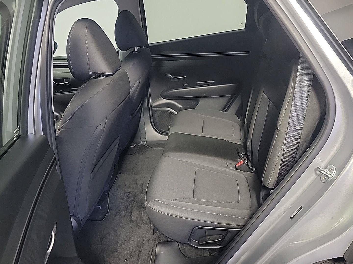 Used 2022 Hyundai Tucson SEL AWD/4WD image 16