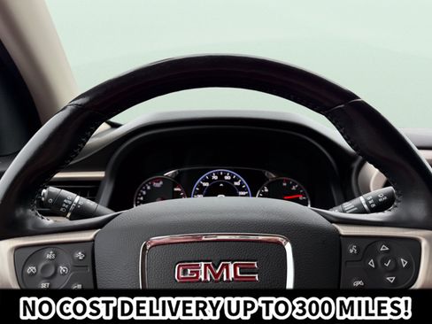 Used 2021 GMC Acadia Denali w/ Denali Technology Package AWD/4WD image 23