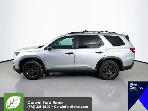 Used 2024 Honda Pilot TrailSport image 4