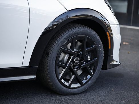 New 2026 MINI Cooper S image 5