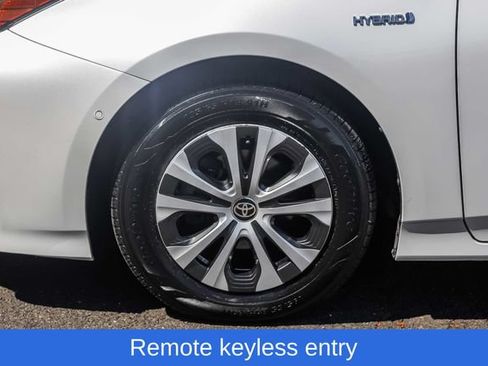 Used 2022 Toyota Prius LE AWD/4WD image 14