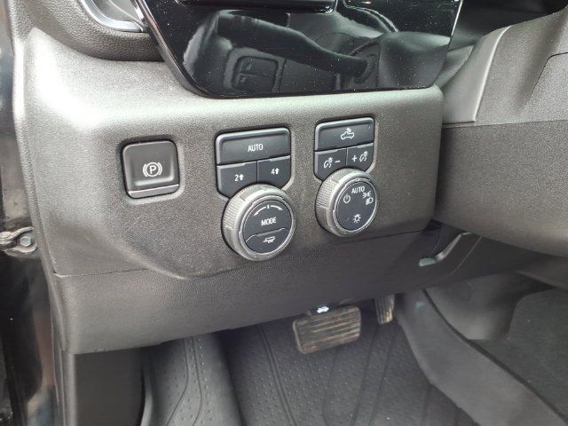 Used 2022 Chevrolet Silverado 1500 LT AWD/4WD image 19