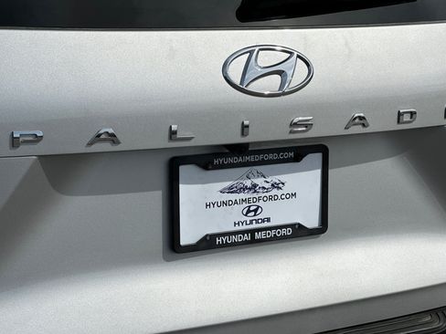 Certified 2025 Hyundai Palisade SEL AWD/4WD image 28