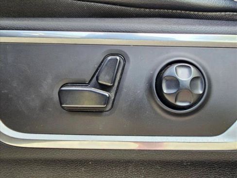 Used 2019 RAM 1500 Laramie AWD/4WD image 20