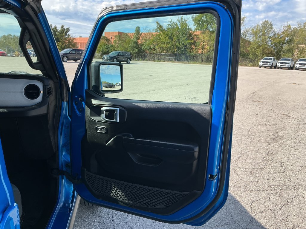 Used 2024 Jeep Gladiator Sport AWD/4WD image 19