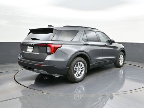 New 2026 Ford Explorer Active w/ Active Comfort Package image 11
