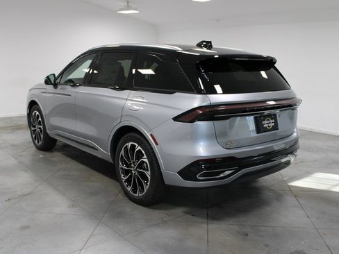 New 2026 Lincoln Nautilus Reserve image 6