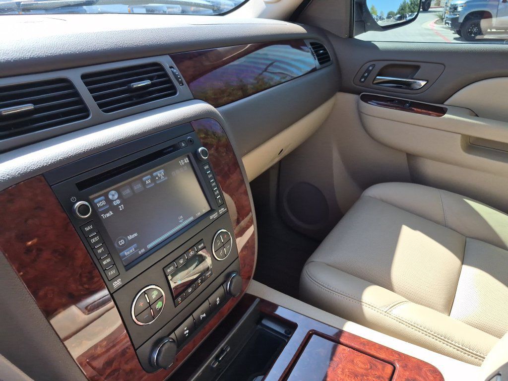 Used 2013 Chevrolet Tahoe LTZ RWD image 27